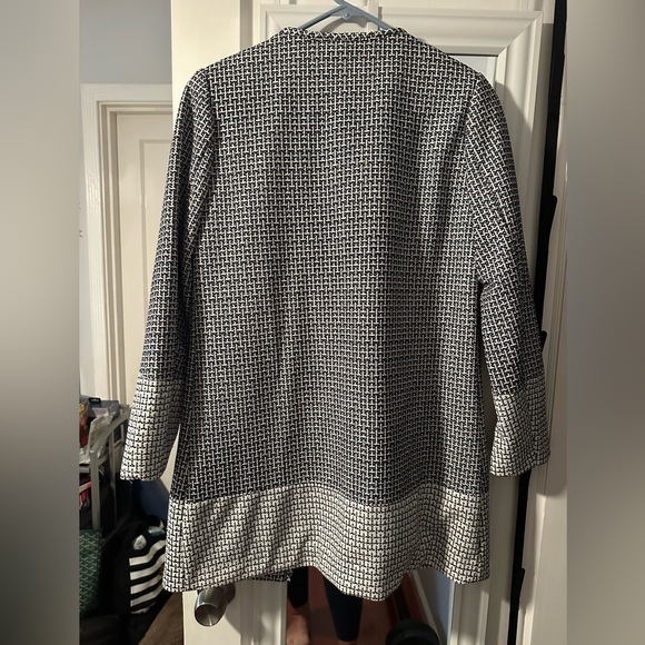 H&M Black & White Long A-Line Patterned Jacket Coat Top - Women Sz 6 Medium New - Picture 4 of 4